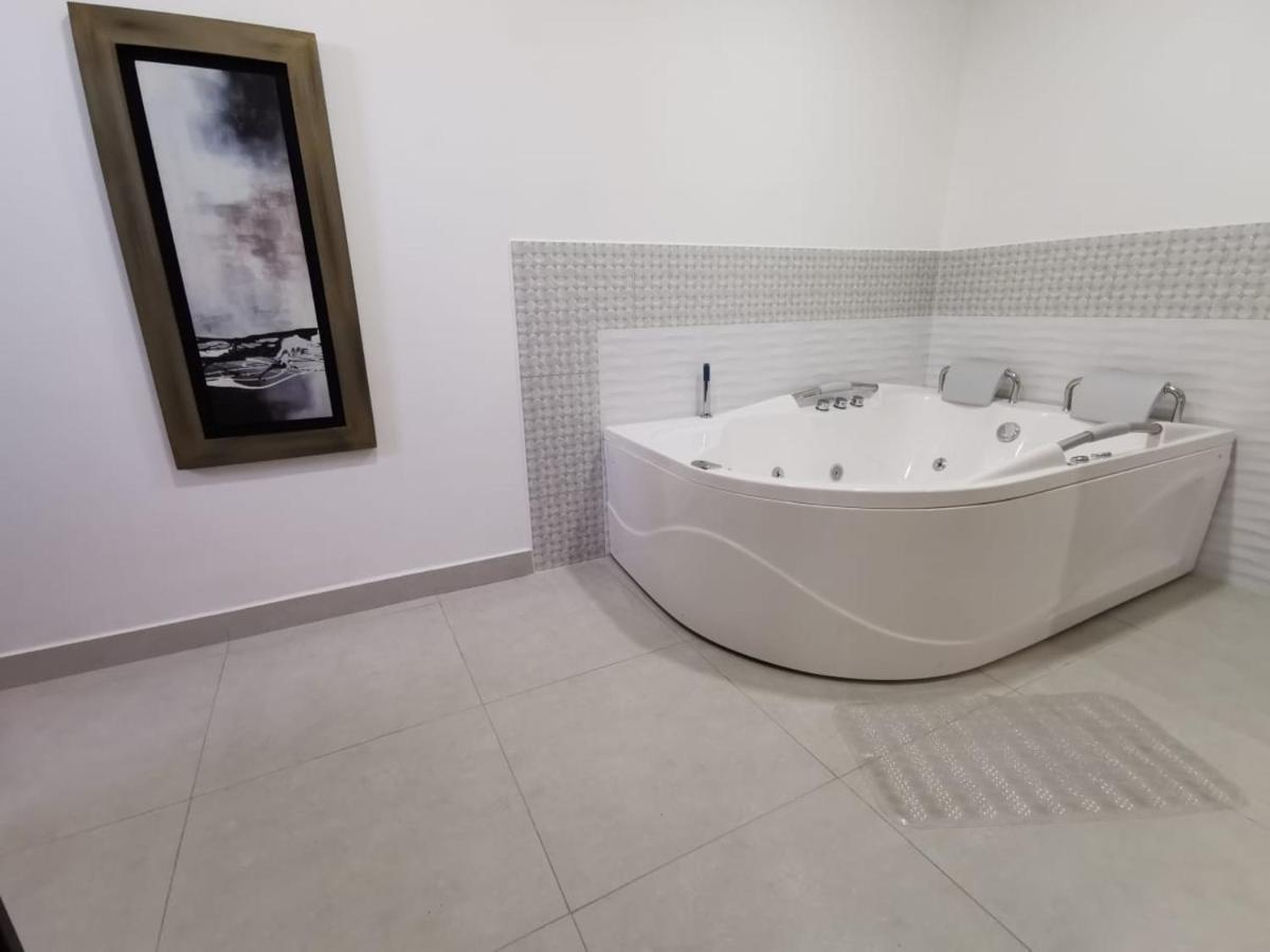 Hotel Torre Del Prado Barranquilla  Bagian luar foto